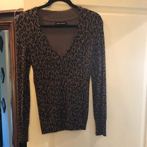Express studio Medium V sweater brown cheetah